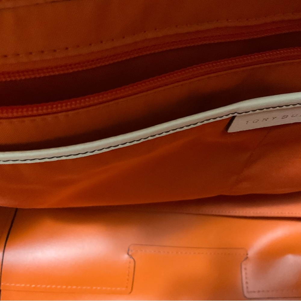 Tory Burch Cream Tote - Picture 4 of 4